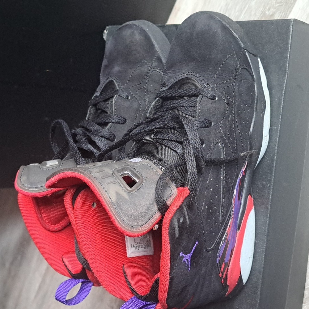 Jordan, size 3.